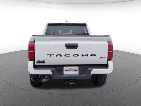 Used 2024 Toyota Tacoma SR5 w/ SR5 Upgrade Package AWD/4WD image 5