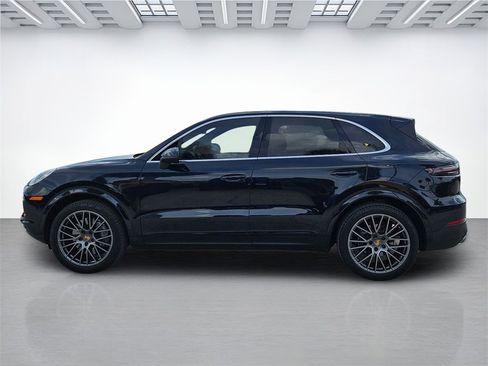 Used 2022 Porsche Cayenne image 8