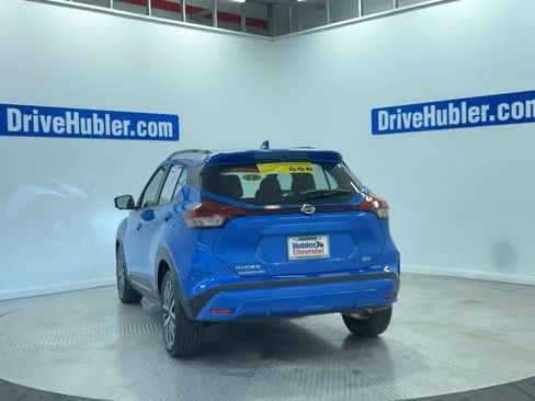 Used 2021 Nissan Kicks SR image 9