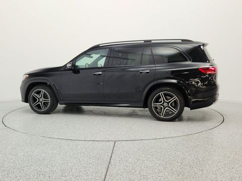 Used 2024 Mercedes-Benz GLS 450 4MATIC image 8