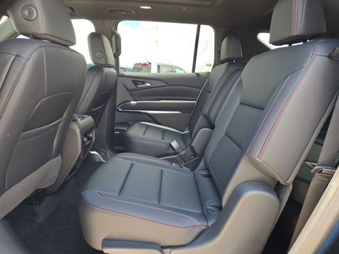 Used 2026 Chevrolet Traverse Z71 w/ Enhanced Driving Package AWD/4WD image 13