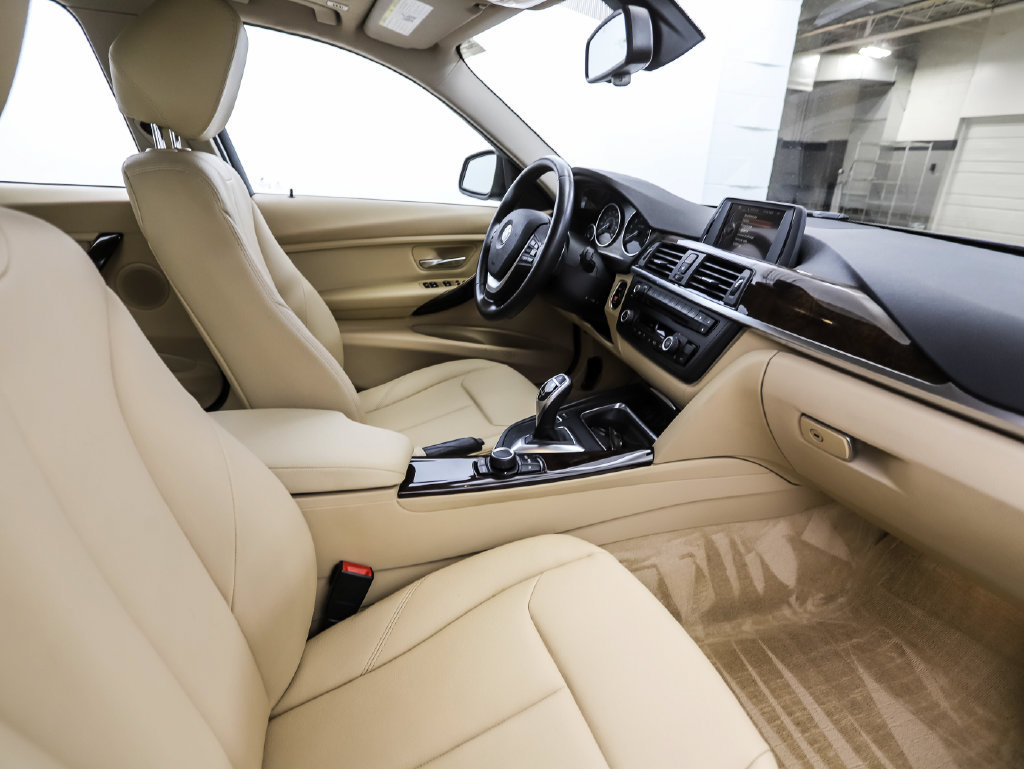 Used 2015 BMW 328i xDrive Wagon AWD/4WD image 27
