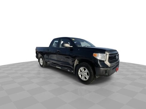 Used 2016 Toyota Tundra SR image 2