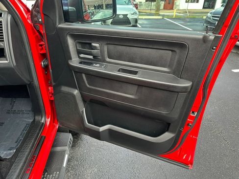 Used 2015 RAM 1500 Express image 17