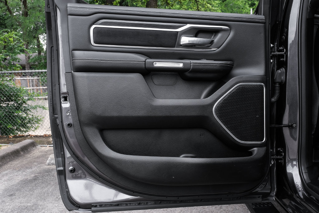 Used 2023 RAM 1500 Laramie AWD/4WD image 59