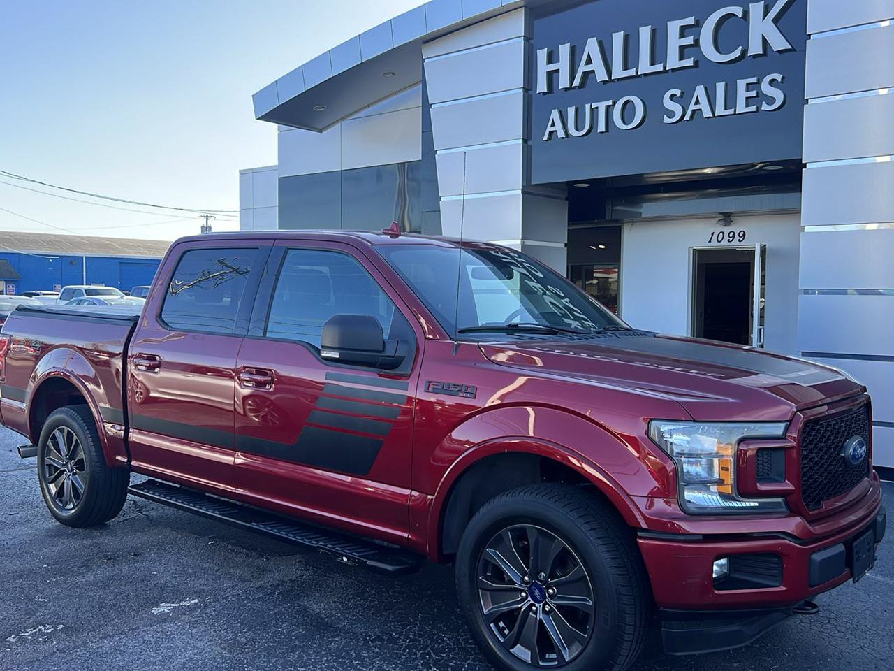 Used 2018 Ford F150 XLT w/ Equipment Group 302A Luxury AWD/4WD image 8