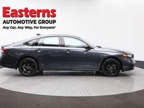 Used 2025 Honda Accord SE image 4