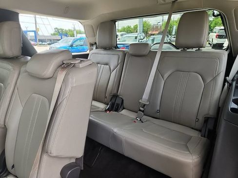 Certified 2018 Ford Expedition Limited AWD/4WD image 7