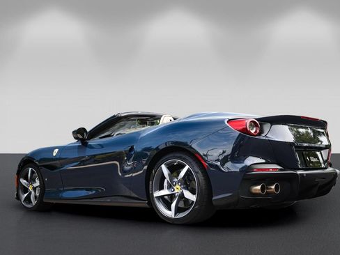 Certified 2022 Ferrari Portofino M RWD image 5