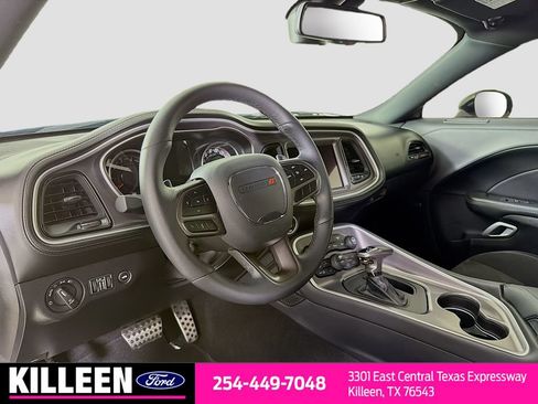 Used 2021 Dodge Challenger R/T Scat Pack w/ Plus Package RWD image 10
