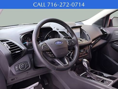 Used 2019 Ford Escape Titanium image 10