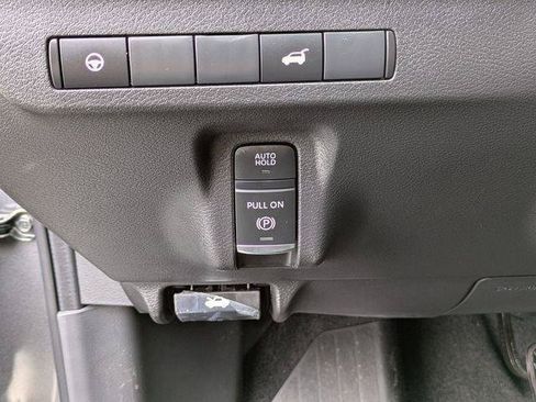 Used 2025 Nissan Murano SV AWD/4WD image 12