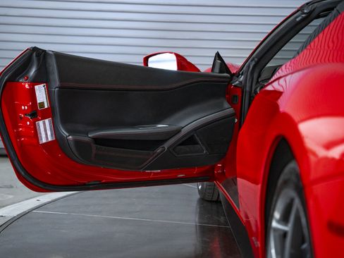 Used 2014 Ferrari 458 Spider image 26