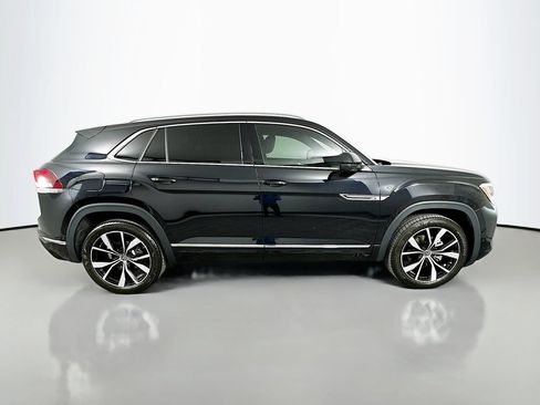 Used 2024 Volkswagen Atlas Cross Sport SEL Premium R-Line AWD/4WD image 4