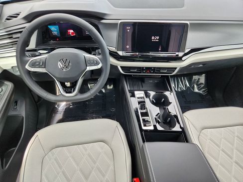 New 2026 Volkswagen Atlas Cross Sport SEL Premium R-Line AWD/4WD image 16