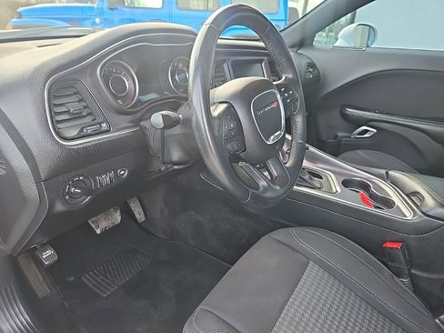 Used 2015 Dodge Challenger SXT w/ Sound Group image 33