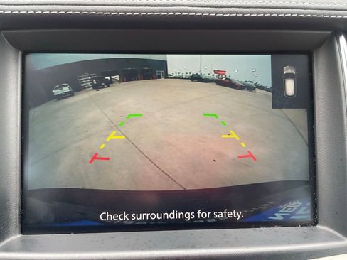 Used 2023 INFINITI QX50 Luxe FWD image 9