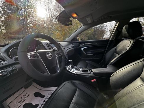 Used 2012 Buick Regal Leather image 10