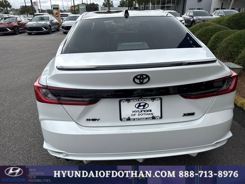 Used 2026 Toyota Camry XSE FWD image 3
