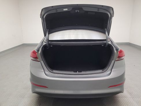 Used 2017 Hyundai Elantra SE FWD image 29