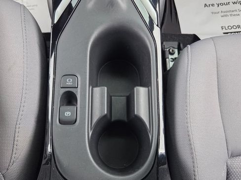 Used 2024 Toyota Corolla SE FWD image 18