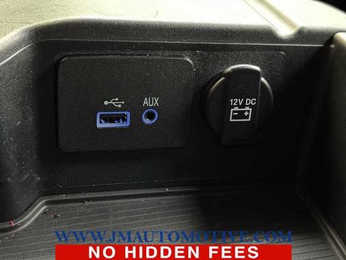 Used 2017 RAM 1500 Express w/ Express Value Package image 40