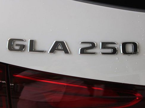 Certified 2026 Mercedes-Benz GLA 250 image 20