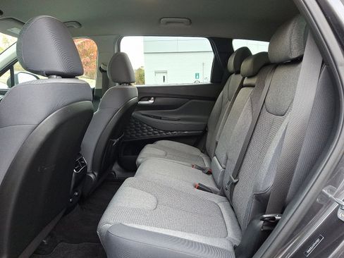 Certified 2023 Hyundai Santa Fe SE image 10