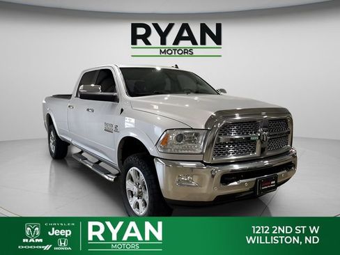 Used 2018 RAM 2500 Laramie w/ Cold Weather Group AWD/4WD image 1