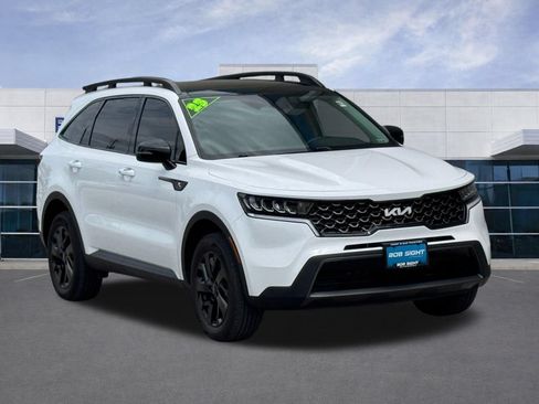 Used 2023 Kia Sorento S w/ Panoramic Sunroof Package AWD/4WD image 2
