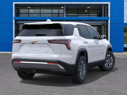 New 2026 Chevrolet Equinox LT w/ Convenience Package II FWD image 4