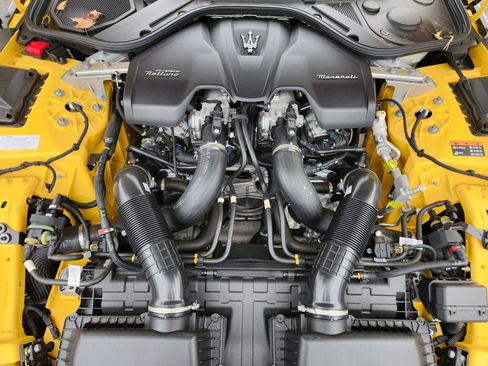 Used 2024 Maserati GranTurismo Modena image 13