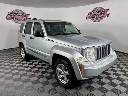 Used 2008 Jeep Liberty Limited w/ Premium Group image 9