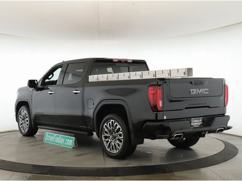 Used 2024 GMC Sierra 1500 Denali Ultimate image 8