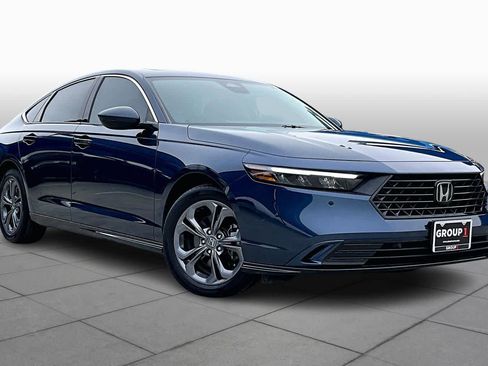 Used 2024 Honda Accord EX-L image 2