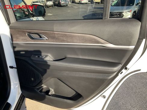 New 2025 Jeep Grand Cherokee L Limited w/ Trailer Tow Package image 19