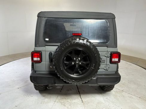 Certified 2022 Jeep Wrangler Unlimited Sport AWD/4WD image 2