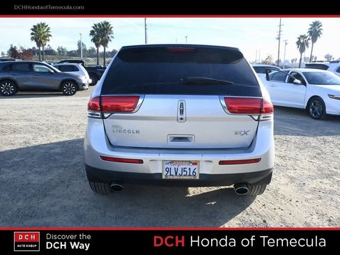 Used 2015 Lincoln MKX FWD w/ Equipment Group 101A image 6