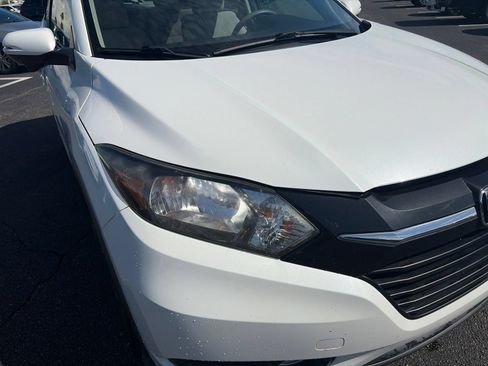 Used 2018 Honda HR-V EX image 15