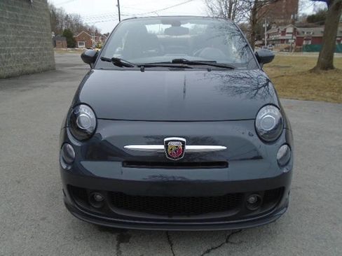 Used 2017 FIAT 500 Abarth image 4