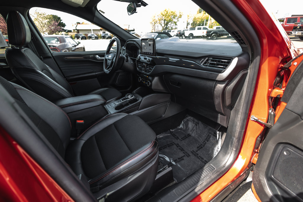 Used 2025 Ford Escape ST-Line AWD/4WD image 27