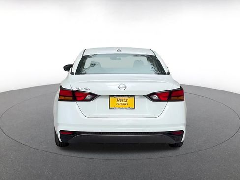 Used 2026 Nissan Altima 2.5 SV FWD image 12