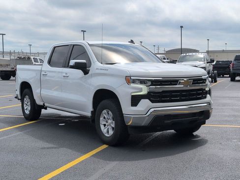 Used 2022 Chevrolet Silverado 1500 LT RWD image 8