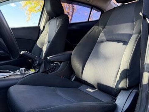 Used 2016 MAZDA MAZDA3 i Sport image 13