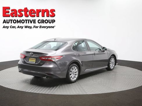 Used 2019 Toyota Camry LE FWD image 39