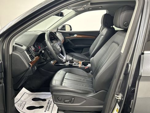 Used 2023 Audi Q5 2.0T Premium w/ Convenience Package AWD/4WD image 10