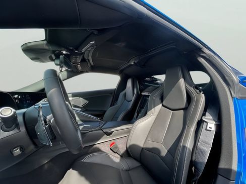 Used 2025 Chevrolet Corvette Stingray Preferred Cpe w/ Z51 Performance Package RWD image 12