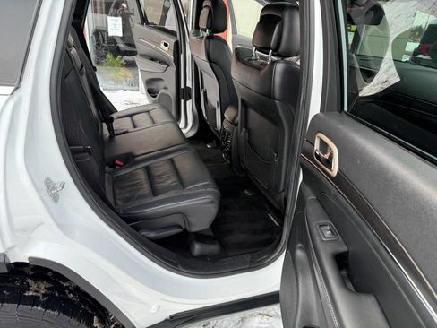 Used 2014 Jeep Grand Cherokee Limited image 15