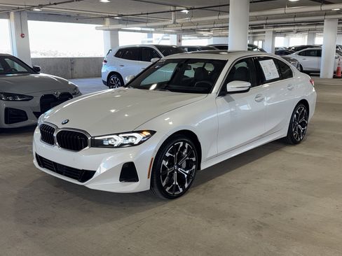 Certified 2025 BMW 330i Sedan image 4
