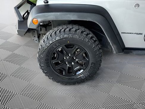 Used 2018 Jeep Wrangler Sport AWD/4WD image 31